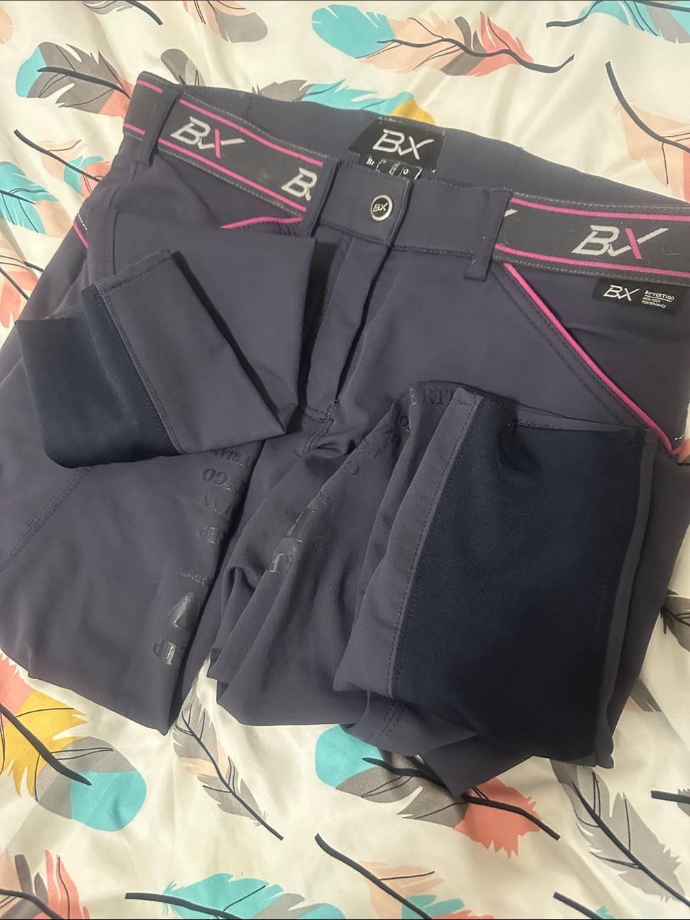 Limited edition B// Vertigo Breeches w/pink detail pockets & sliver EUC see pics